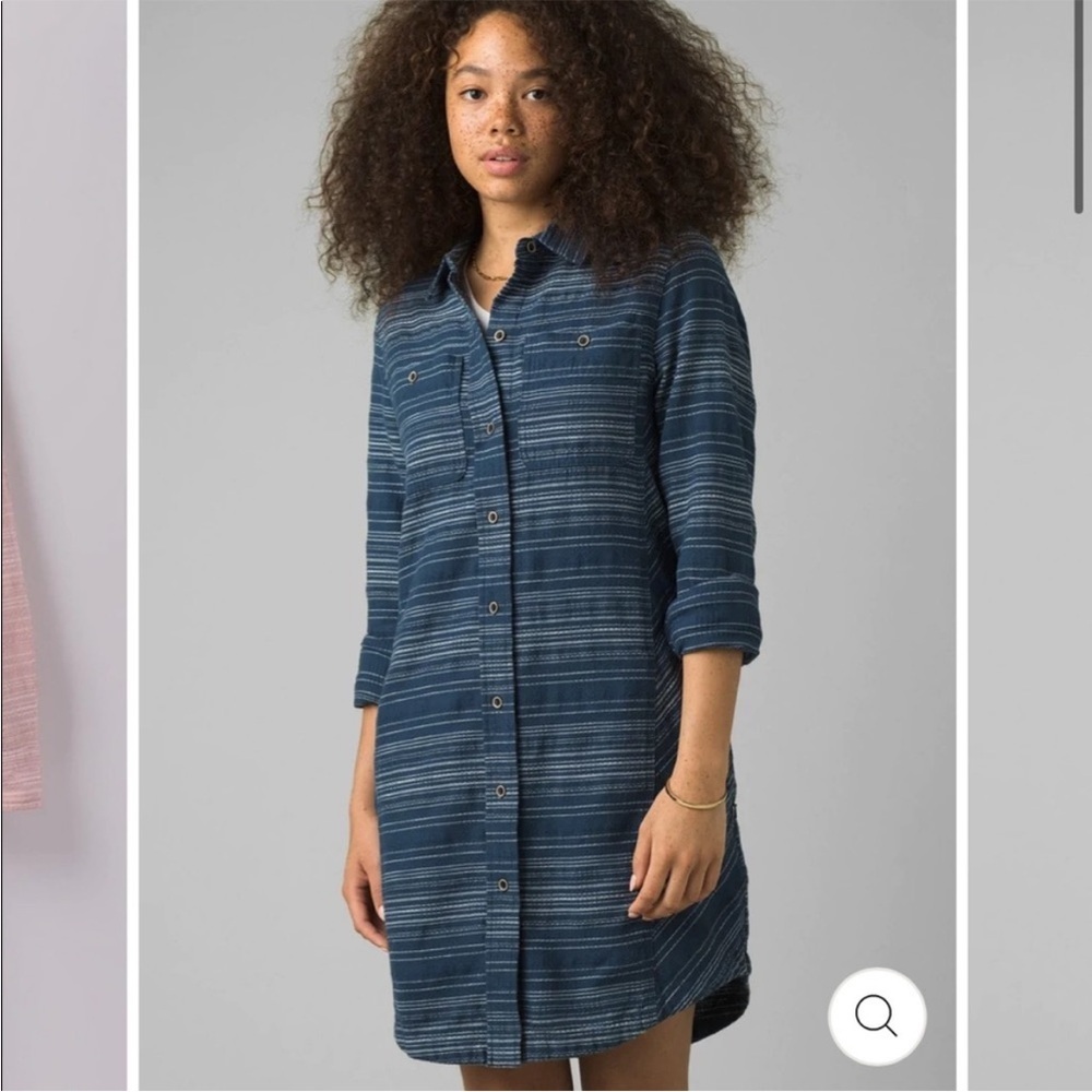 Prana Dyrl blue woven collared shirt side pockets dress